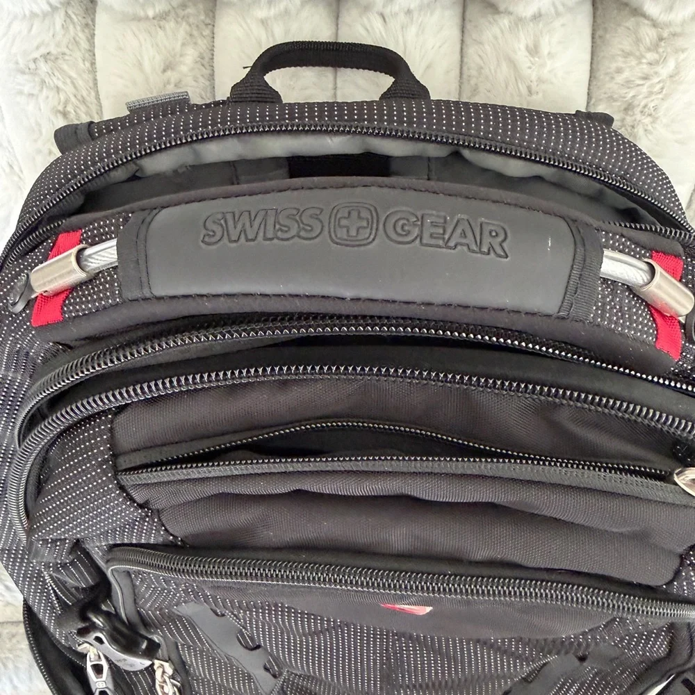 SwissGear Black Backpack — Padded Laptop & Travel Organizer